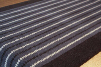 Winston Zip II Carbone, Gris, Creme stair runner by Hartley 