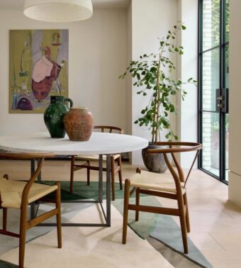 Sumi Reflect Fern Pistachio 143717 rug by Harlequin