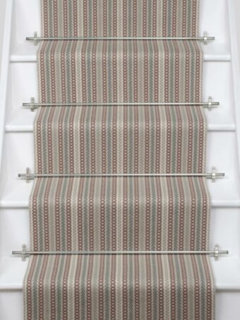 Wellington Clover - 61cm stair runner by Roger Oates