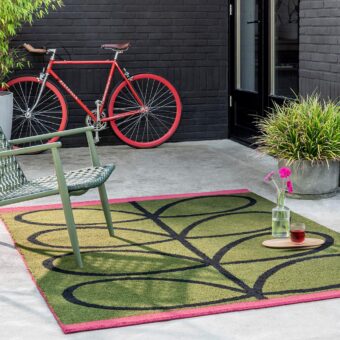 Linear Stem Olive Outdoor 464407 rug by Orla Kiely