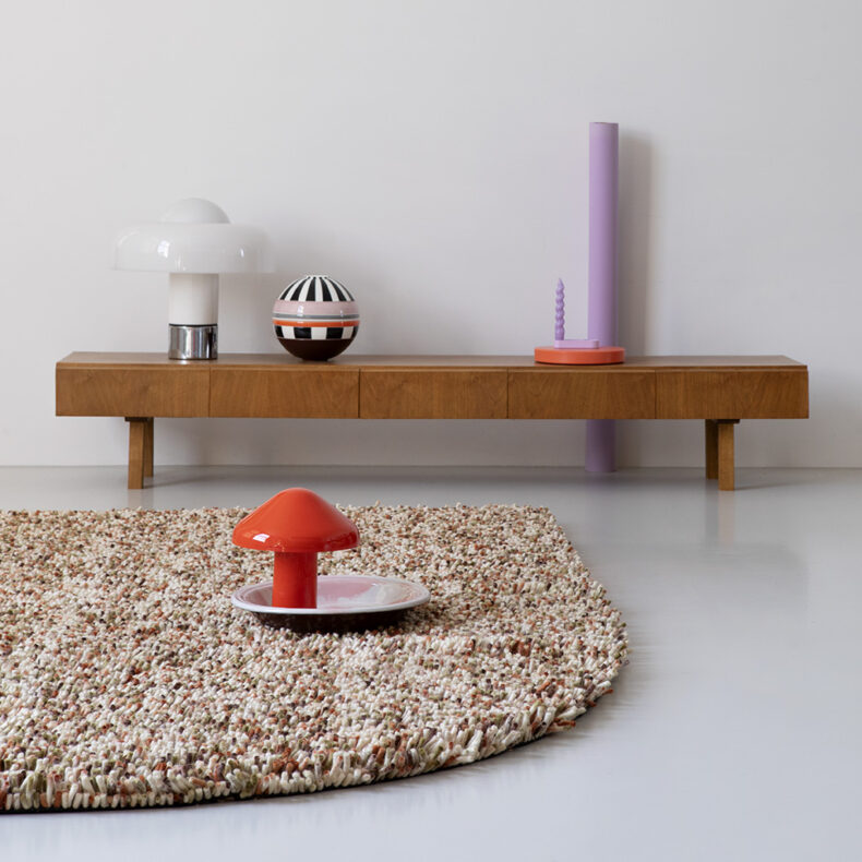 Dots Pumpkin 170523 rug by Brink