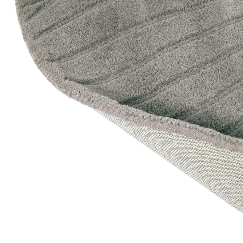 Folia Grey Round 38305 rug by Wedgwood