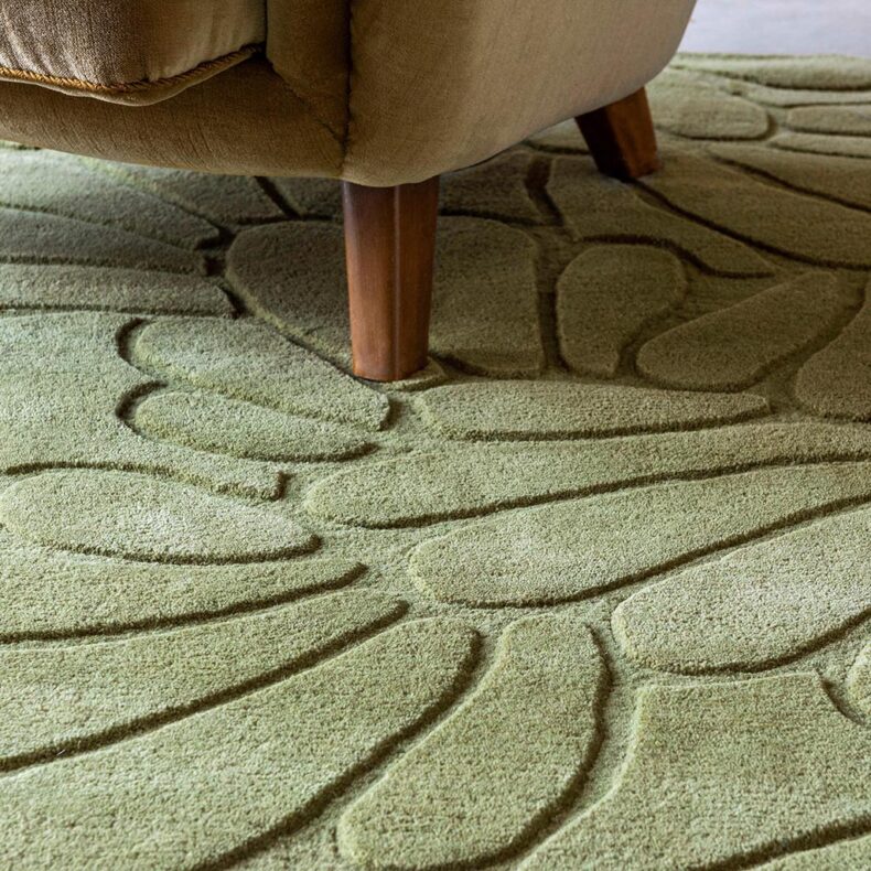 Coleby Petals Hedgerow Green 78807 rug by Laura Ashley