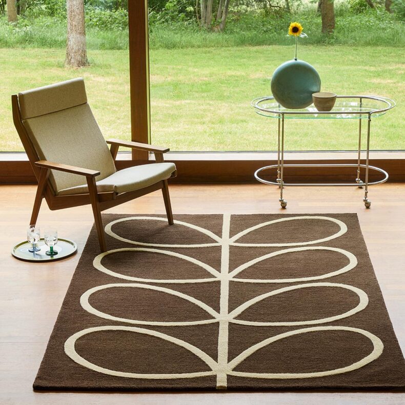 Giant Linear Stem Walnut 59401 rug by Orla Kiely