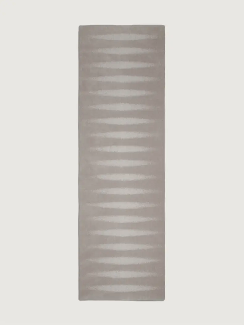 Wake rug by Roger Oates