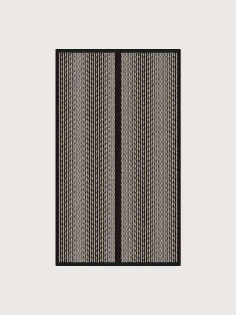 Ixworth Lamp Black rug by Roger Oates