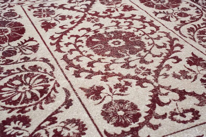 Antiquarian Collection Suzani Zephyr 9734 rug by Louis De Poortere
