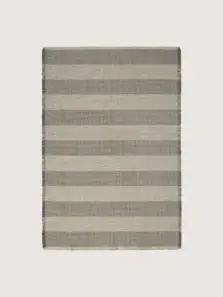 Hudson Fossil rug by Roger Oates