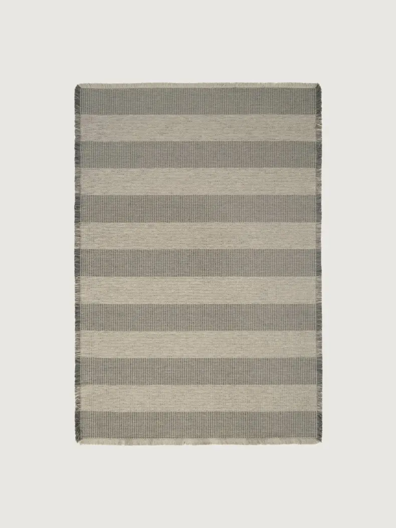 Hudson Fossil rug by Roger Oates