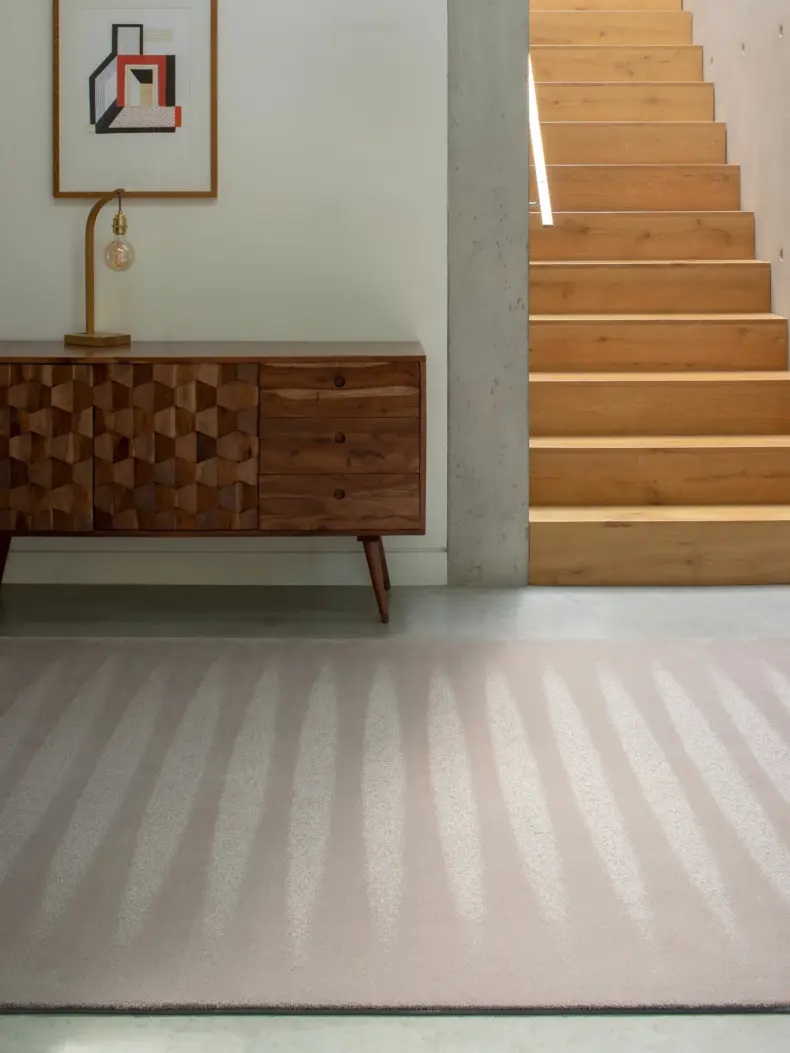 Wake rug by Roger Oates