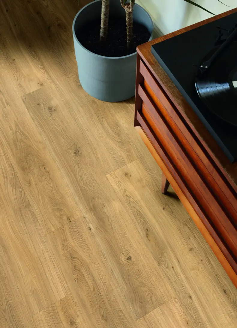 View of Hunters Oak luxury vinyl tile by Amtico